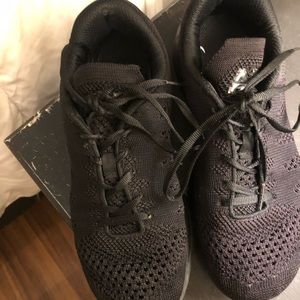 Apl running shoes